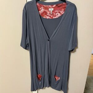 LOGO Gray Cardigan with Red Accents sz L One button. Pockets